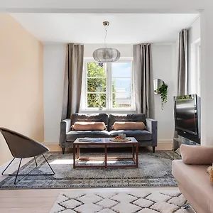 Apartment Sanders Charm - Endearing Two-bedroom With Shared Garden, Copenhagen