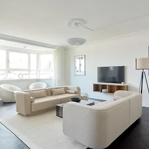 Apartment Beautiful 3 Bedroom Flat Near Shopping & Metro, Copenhagen