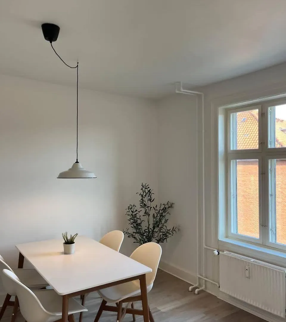 L - Gammel Jernbanevej 19 4 Apartment Copenhagen