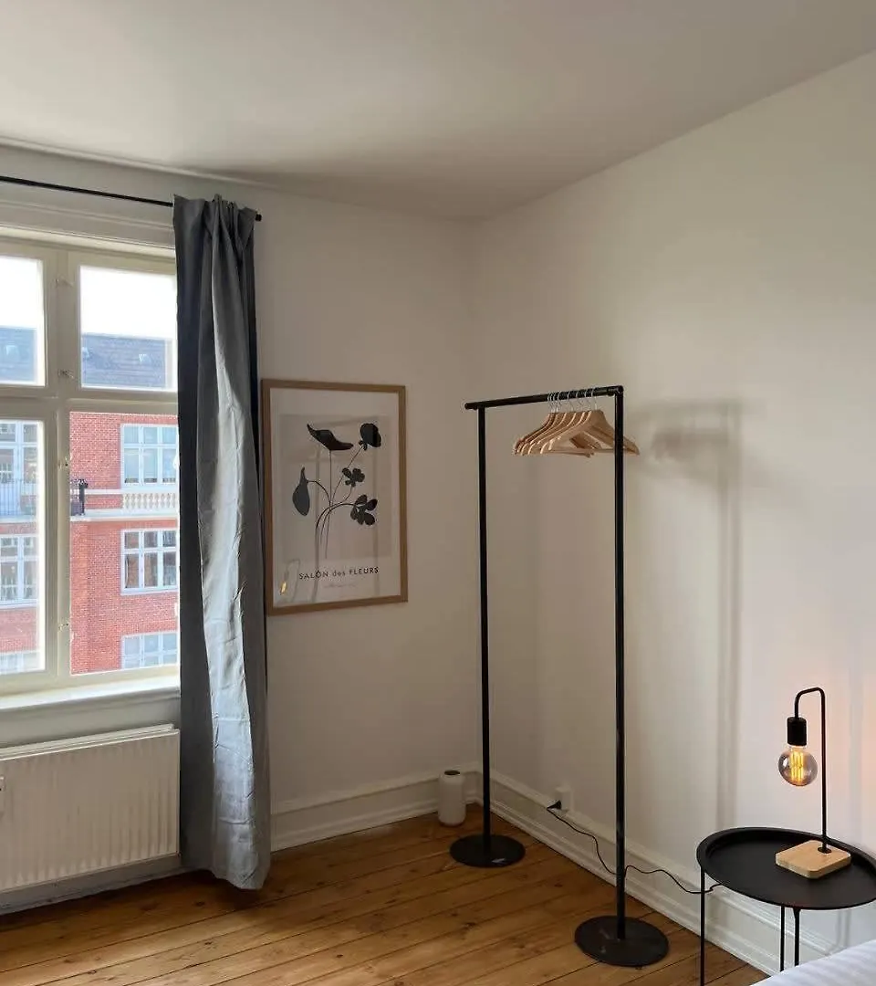 L - Gammel Jernbanevej 19 4 Apartment Copenhagen Denmark